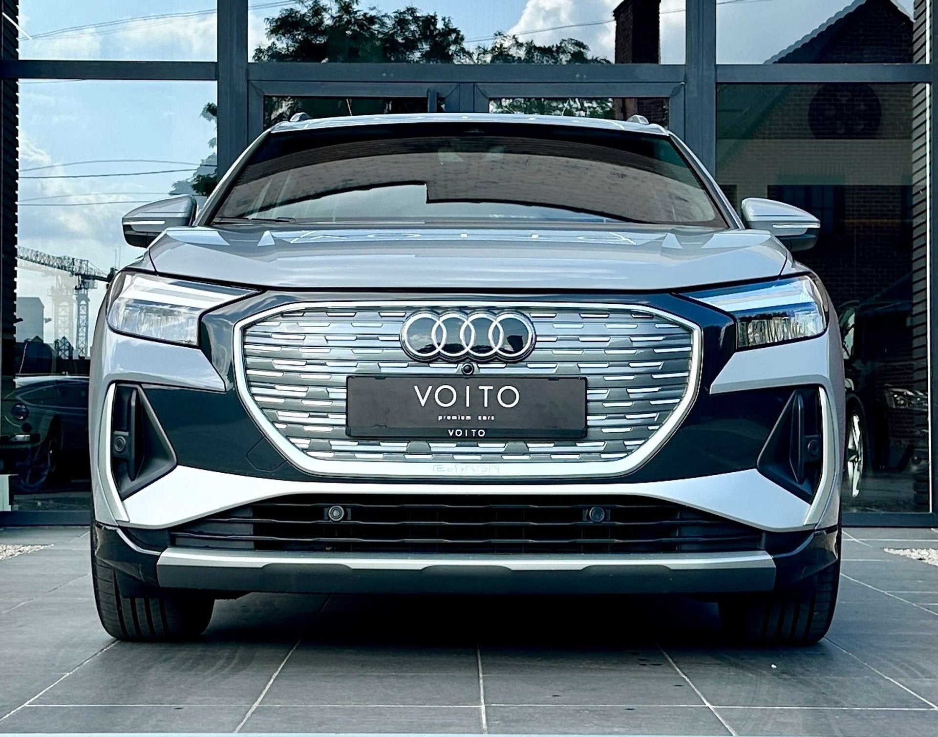 Audi Q4 e-tron 82 kWh 40 S-LINE/HuD/ACC/CAMERA/LEDER/AMBI/CA, Autos, Argent ou Gris, Achat, Euro 6, Entreprise