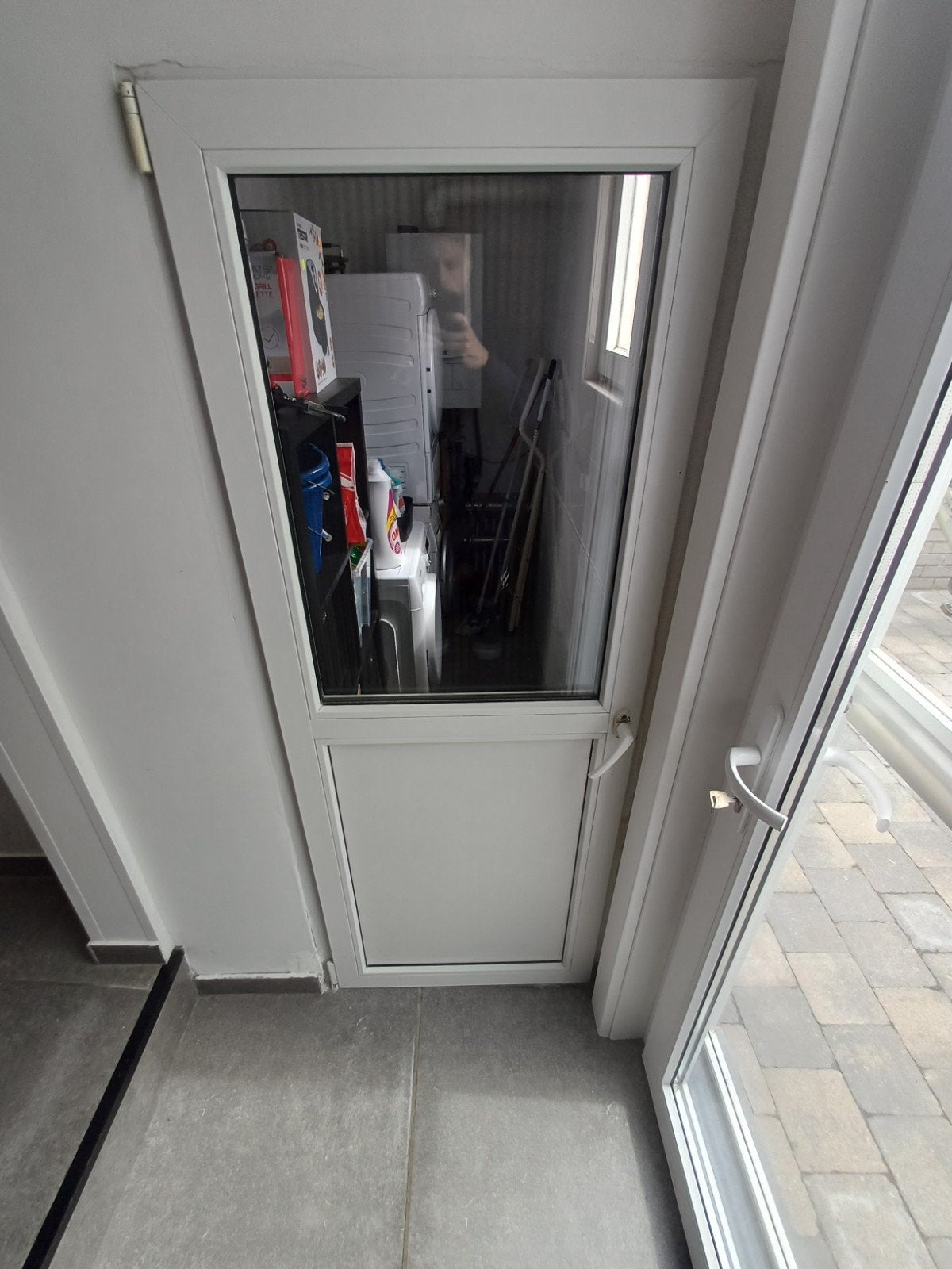 PVC deur (zonder frame, met bevestigingsmateriaal), Ophalen
