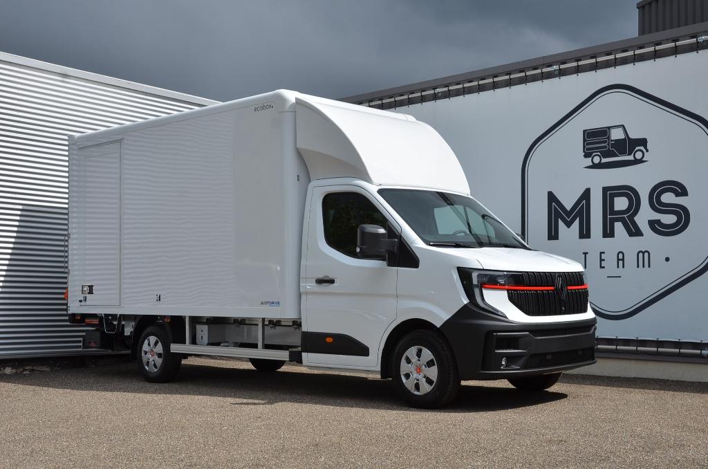 Renault Master- Meubelbak-Laadklep-Automaat-Nieuw- 45990+BTW, Auto's, Bestelwagens en Lichte vracht, Automaat, 4 deurs, Stof, https://public.car-pass.be/vhr/d5d03922-f16d-4fd4-b73a-0edfe892e4be