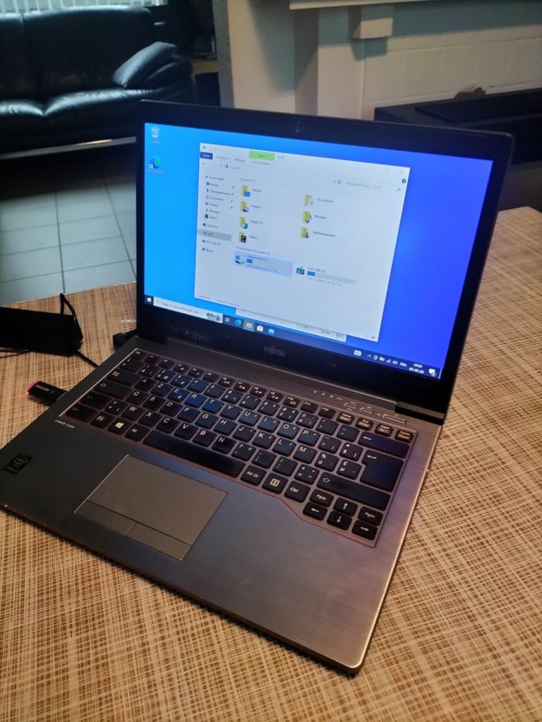 Fujitsu lifebook u-serie, Computers en Software, Windows Laptops, Ophalen of Verzenden, 8 GB, SSD