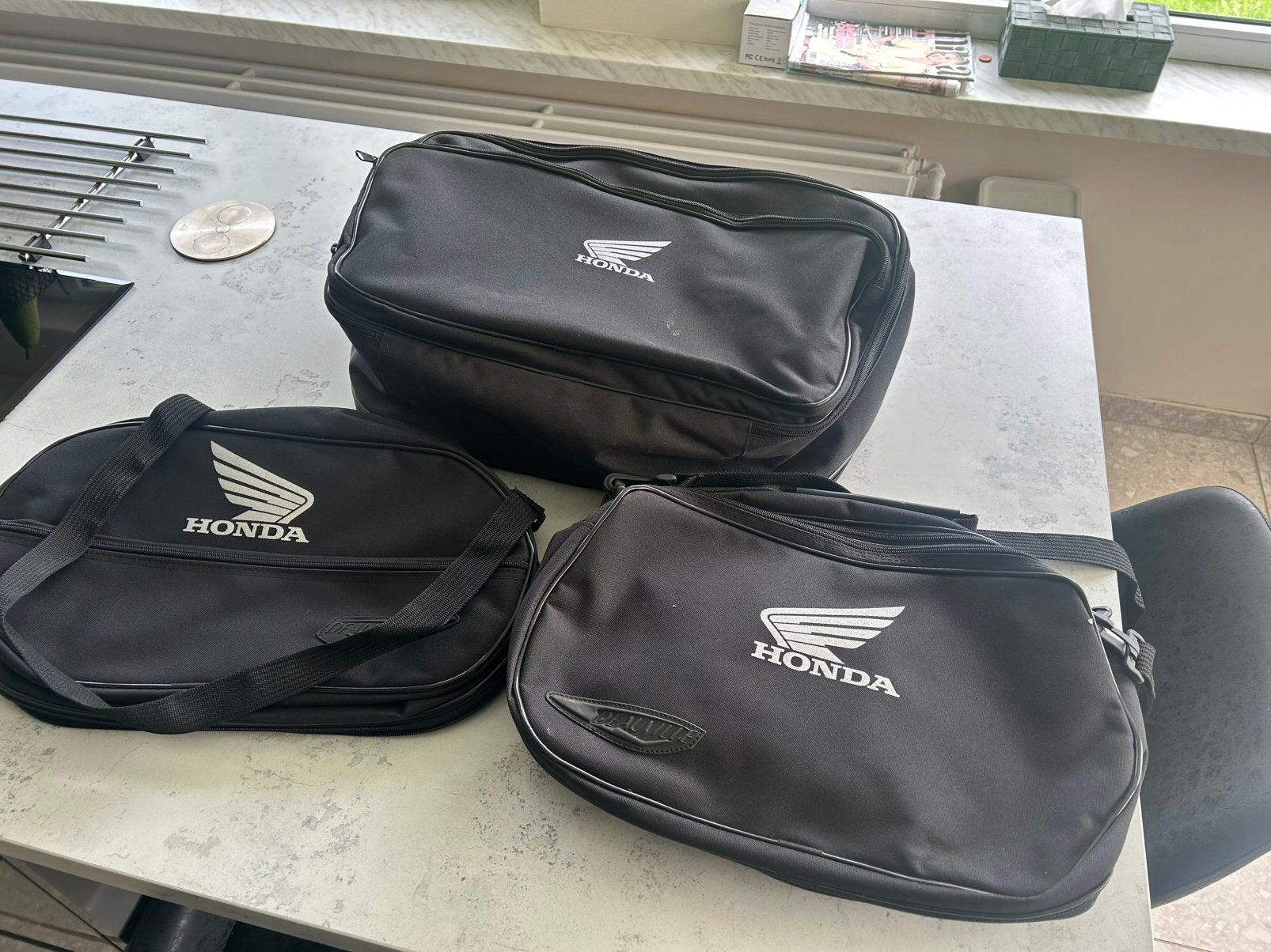 Tassenset Honda Deauville, Motoren, Accessoires | Koffers en Tassen, Zo goed als nieuw, Ophalen of Verzenden