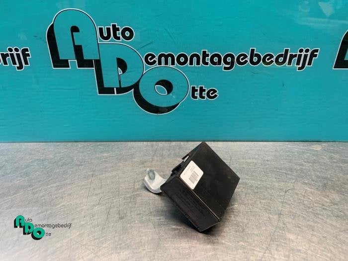 Module verrouillage central des portes d'un Toyota Yaris (Ya, -, 3 mois de garantie, Toyota, Utilisé