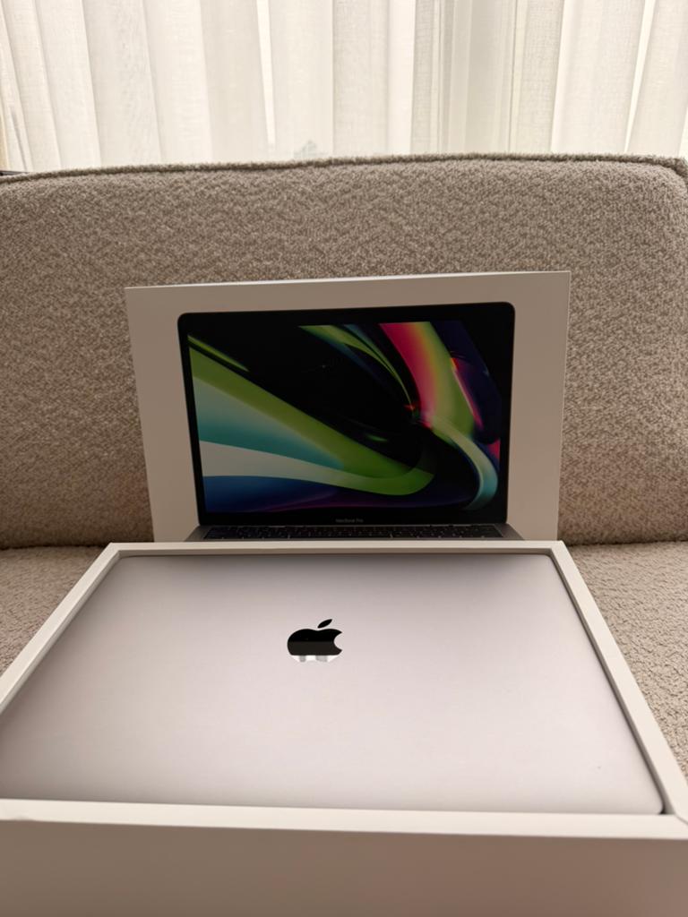 Macbook Pro M1 256GB 13” splinternieuw (amper gebruikt), Ophalen of Verzenden, Zo goed als nieuw