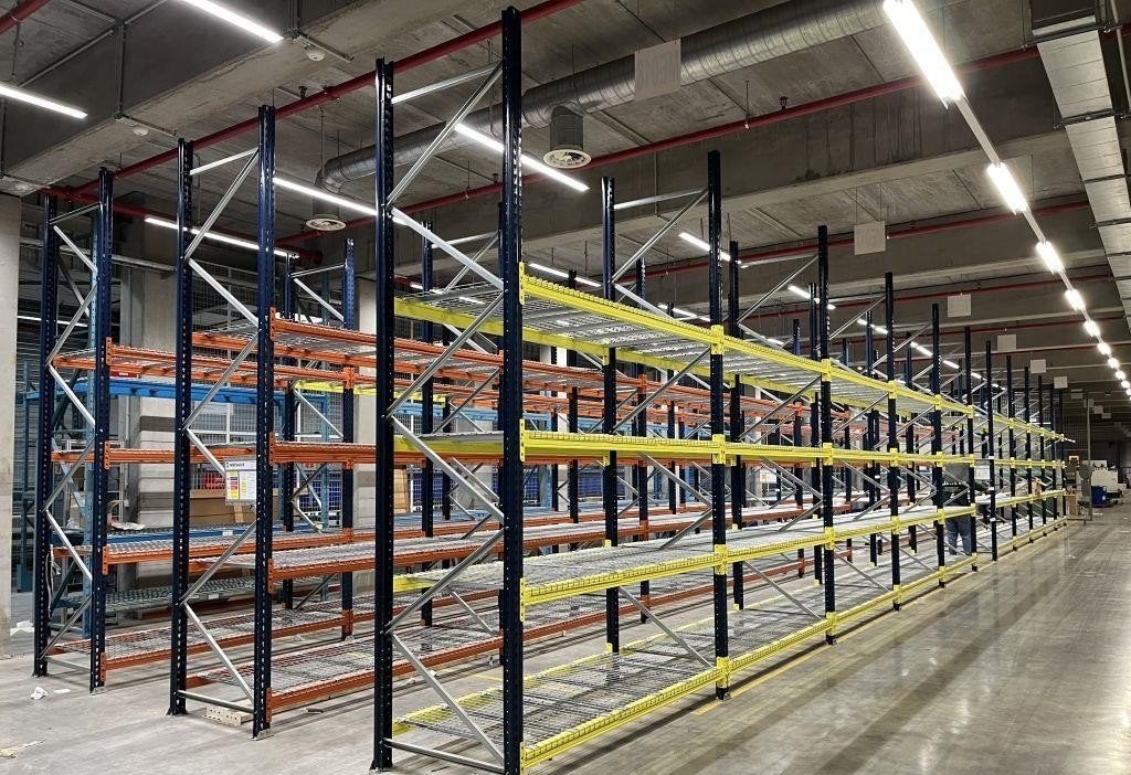 Étagère à palettes Mecalux - 400x100 cm - 235 cm à neuf, Enlèvement ou Envoi, Mecalux palletstelling, Info@timshop.be, Geen idee