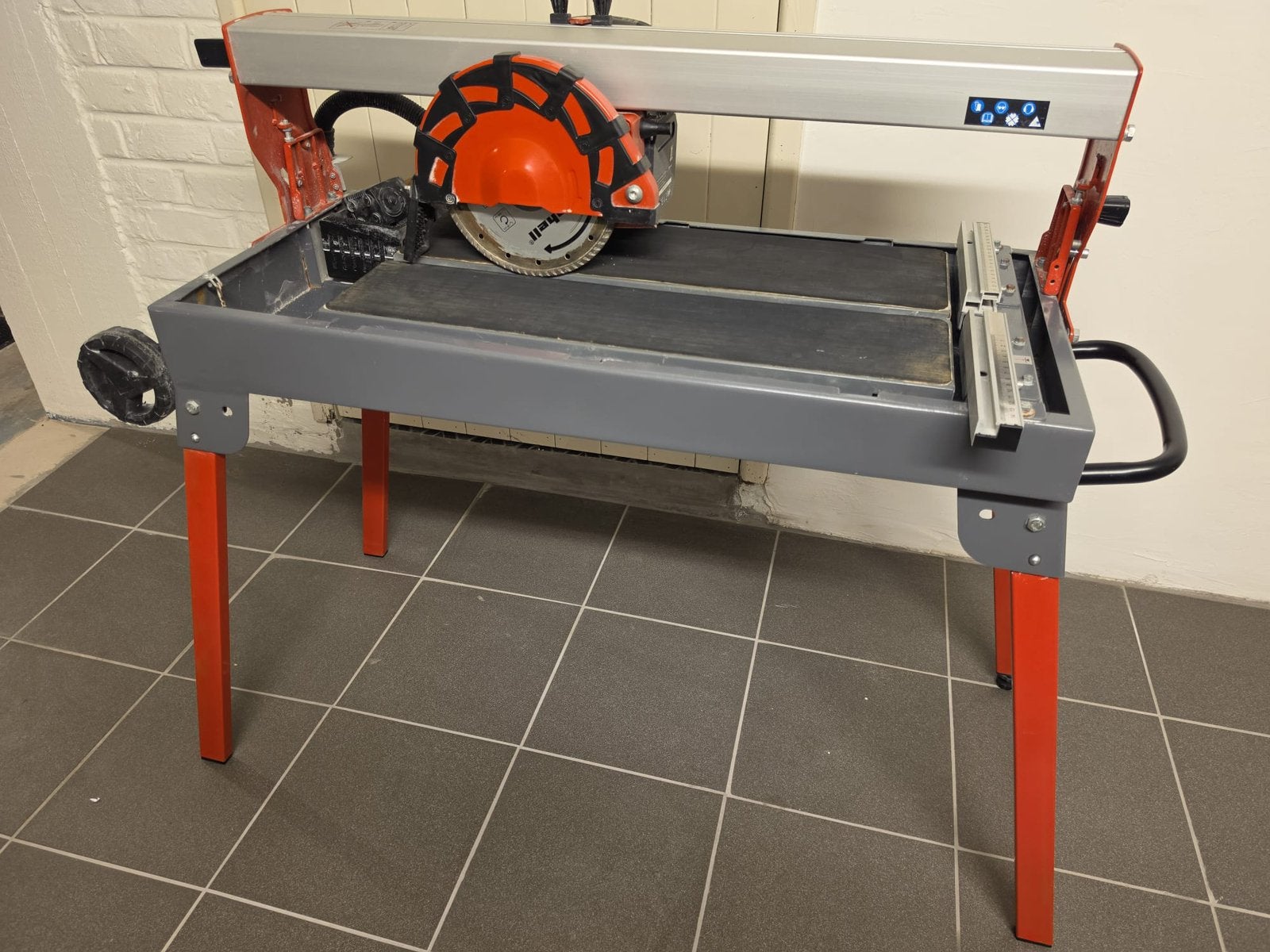 Machine à carrelages, Enlèvement, Comme neuf