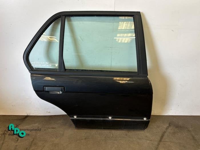 Portier 4Deurs rechts-achter van een BMW 3-Serie (3-Serie 82, Gebruikt, -, Deur, -