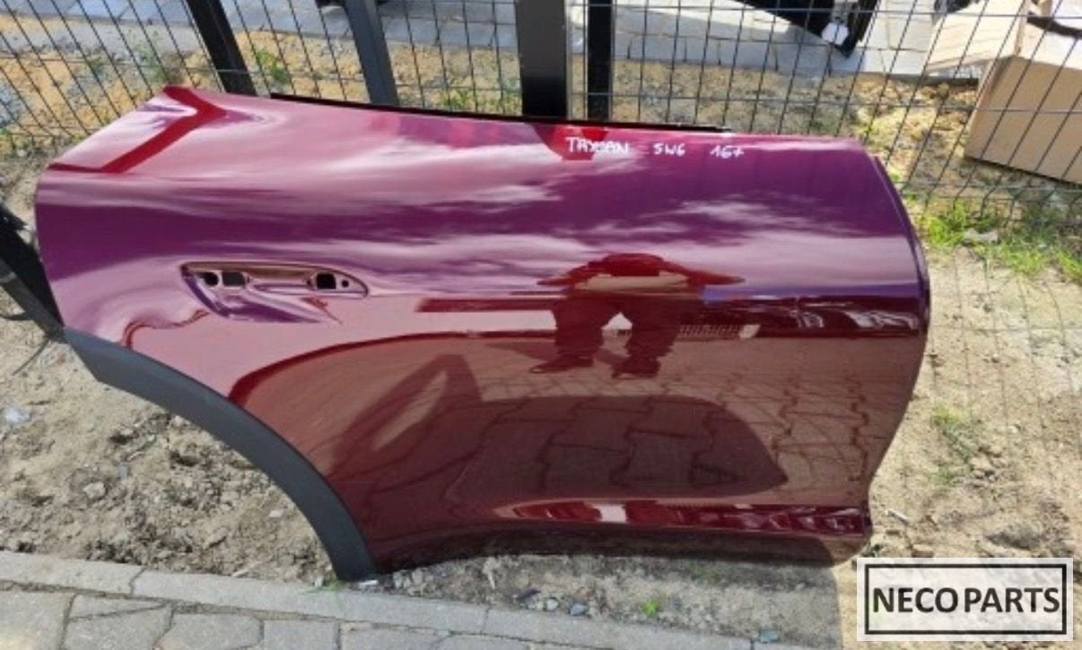 PORSCHE TAYCAN PORTIER DEUR RECHTS ACHTER ALLES LEVERBAAR!, Arrière, -, Porsche, Haillon arrière