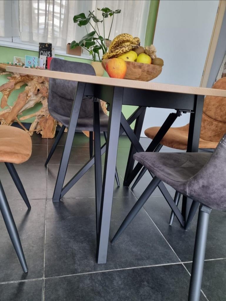 Ronde tafel 120 diameter, Huis en Inrichting, Ophalen