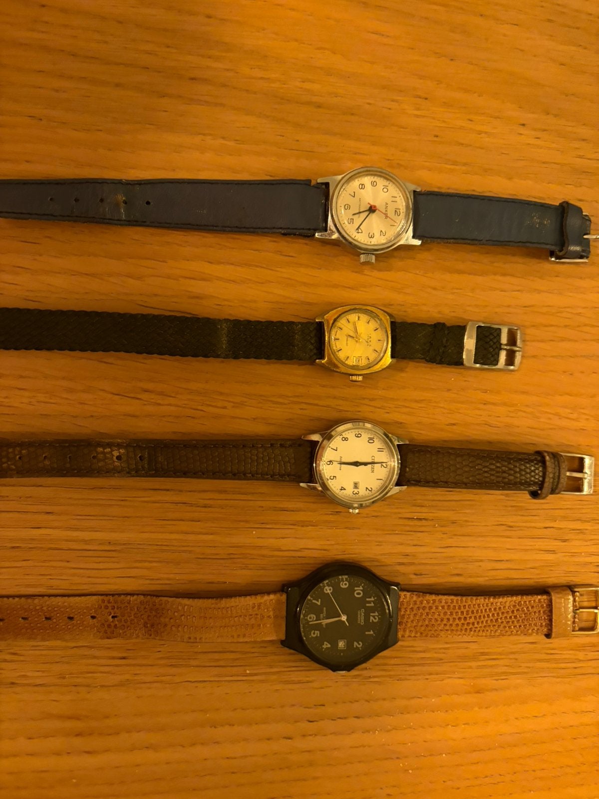 4 dames horloge, Handtassen en Accessoires, Horloges | Dames, Ophalen of Verzenden, Zo goed als nieuw