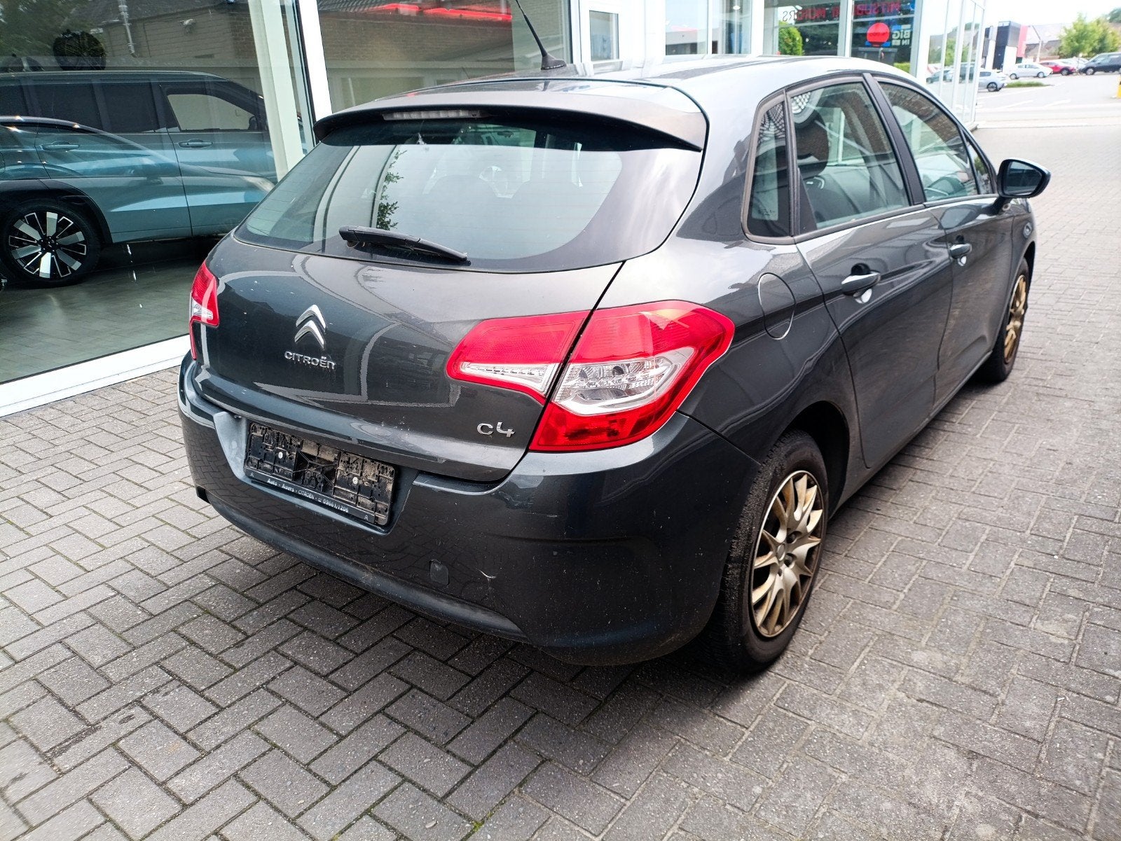 Citroen C4 1.6 essence 230000 km, Enlèvement, Essence
