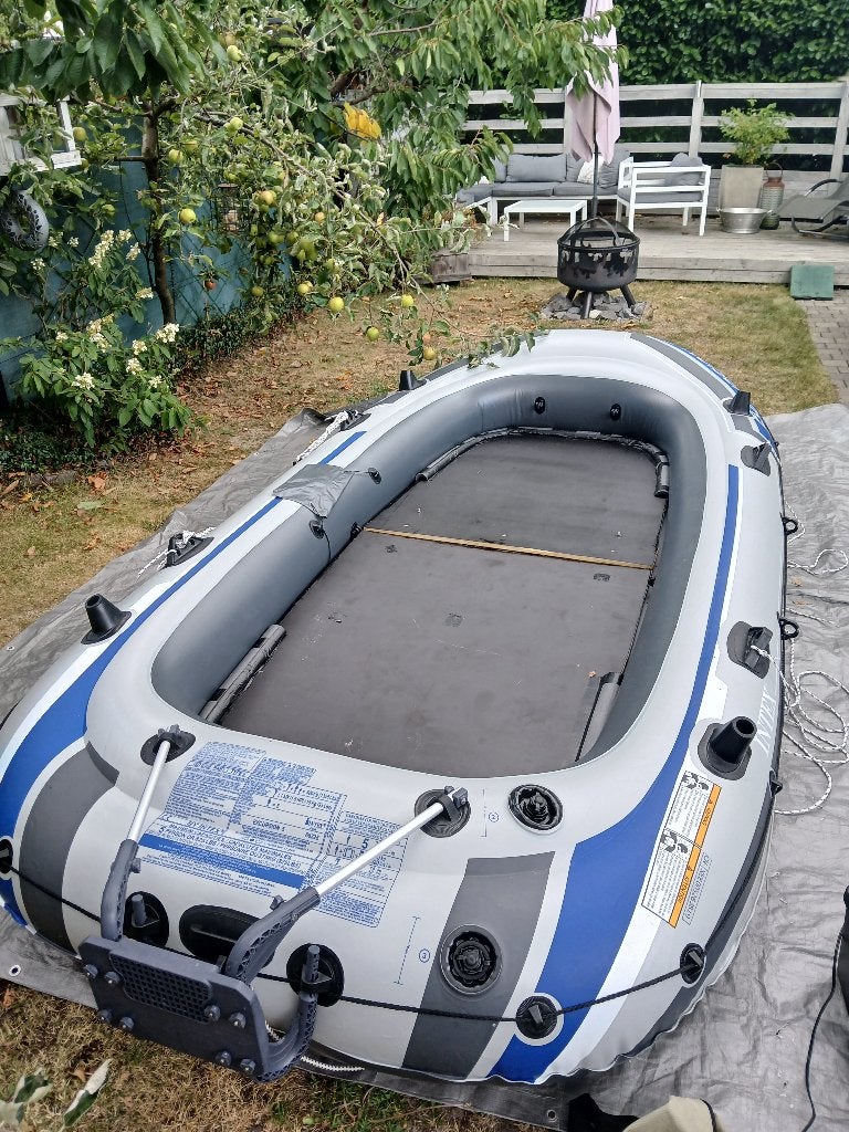 Intex excursion 5 rubberboot, Sports nautiques & Bateaux, Canots pneumatiques, Autres marques, Pagaies, Enlèvement, Moteur hors-bord