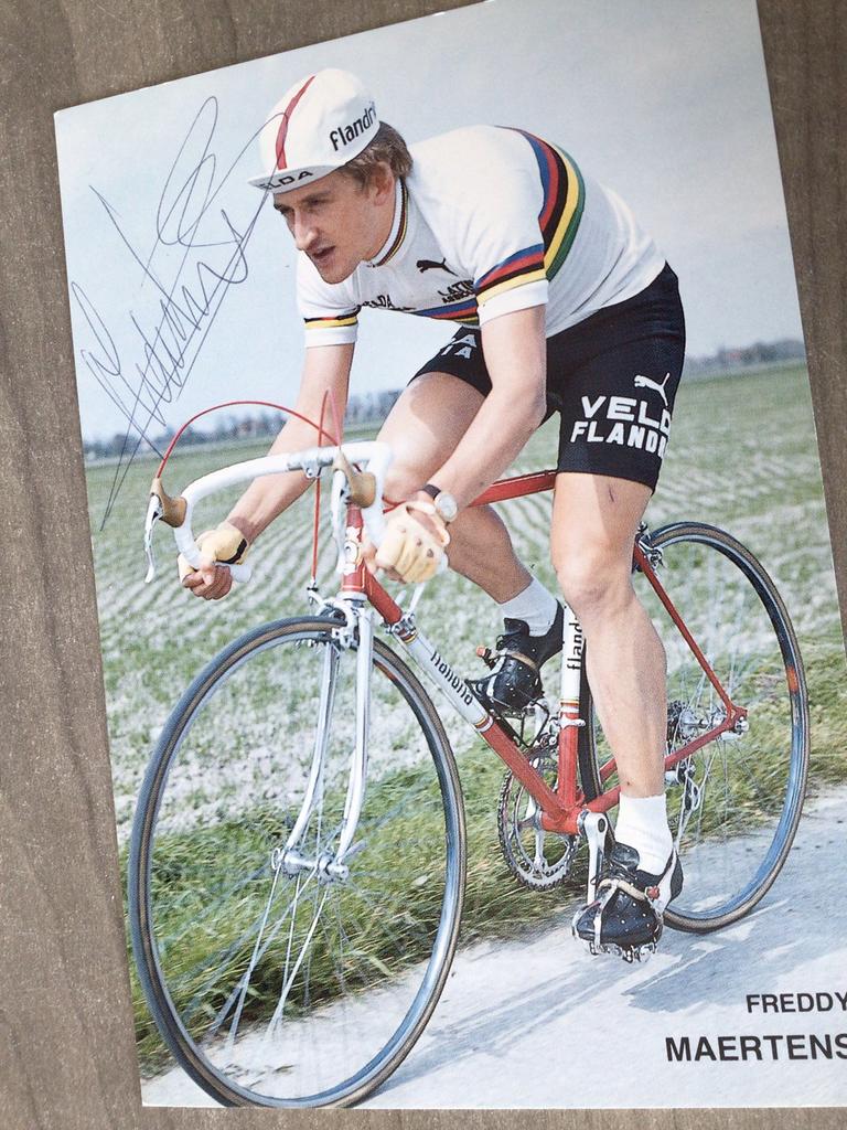 Wielerkaart 1976  wk team flandria freddy maertens signe, Envoi, Comme neuf