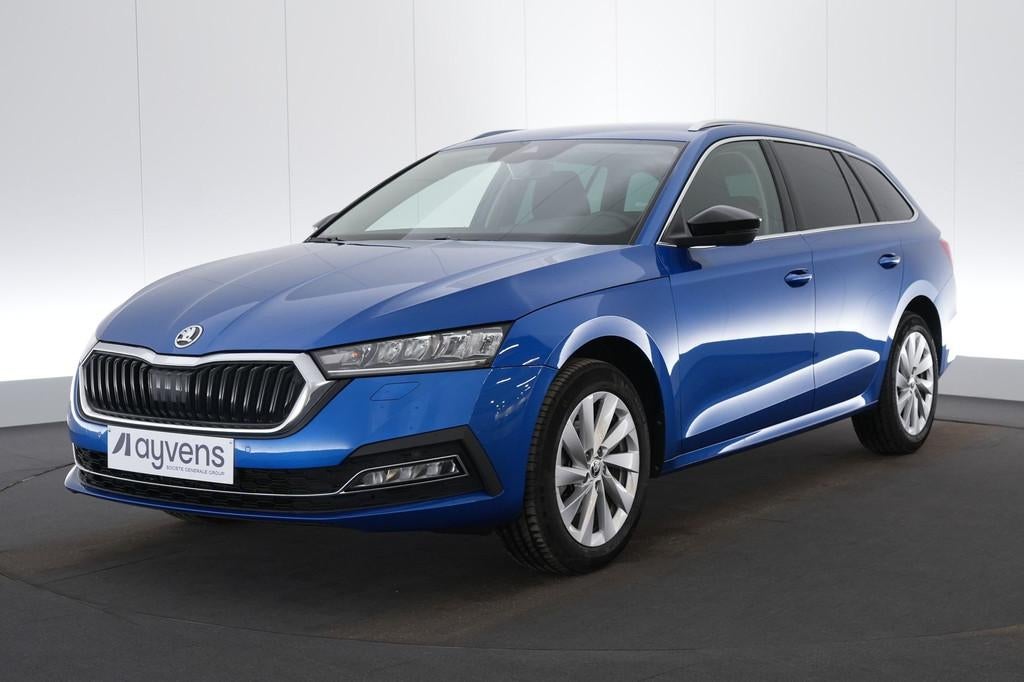 (2ERB549) SKODA OCTAVIA COMBI, Auto's, Skoda, Stof, Gebruikt, Euro 6, Blauw