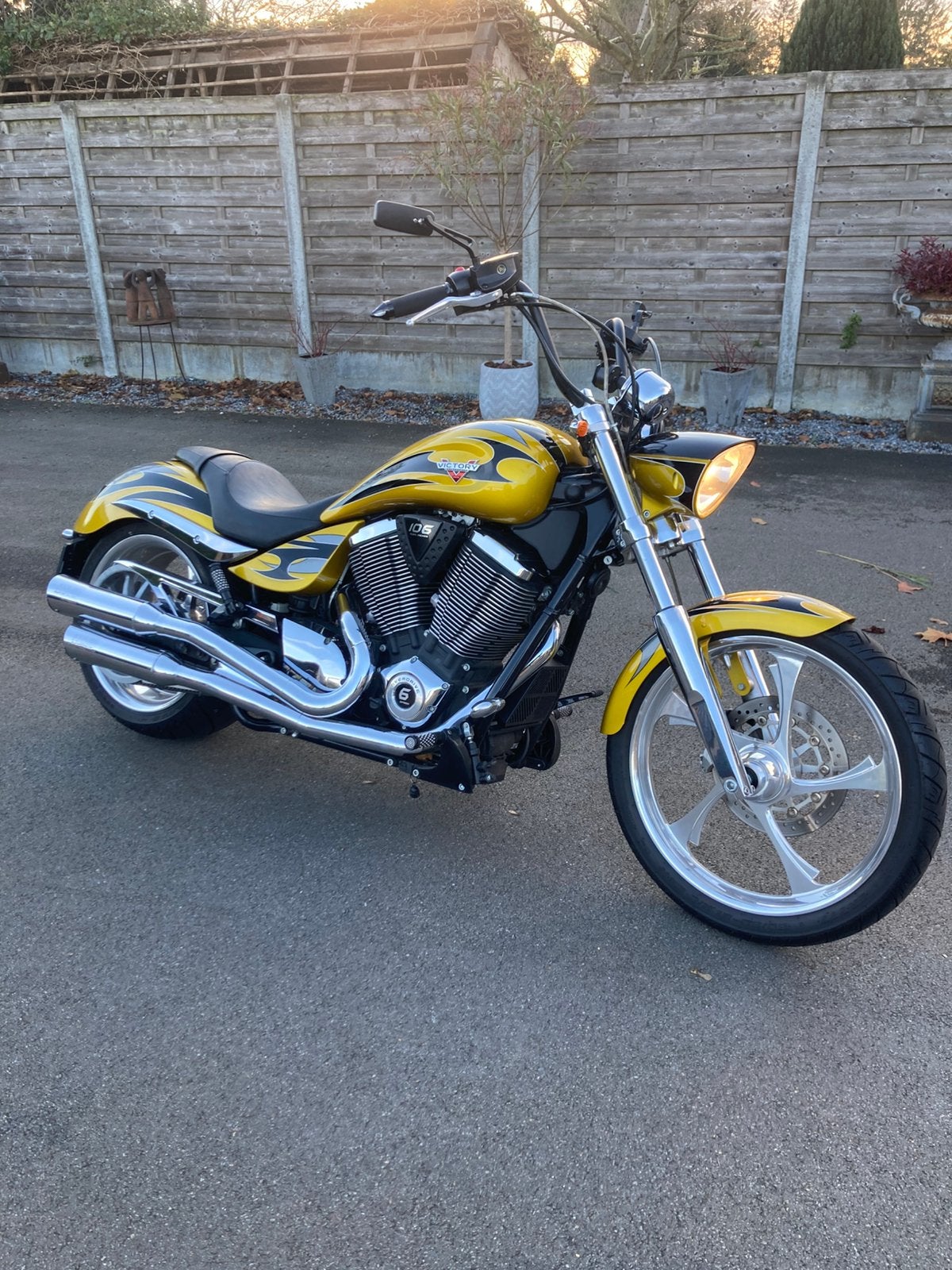 Victory Jackpot 1800 CVO weinig km als nieuw div opties., Motos, ABS, Permis Moto A, Occasion, Plus de 35 kW