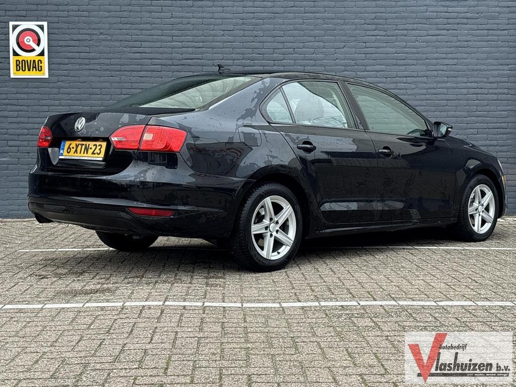 Volkswagen Jetta 1.6 TDI Highline BlueMotion | Climate | Cru, Auto's, Zwart, Bedrijf, 119 g/km, Jetta