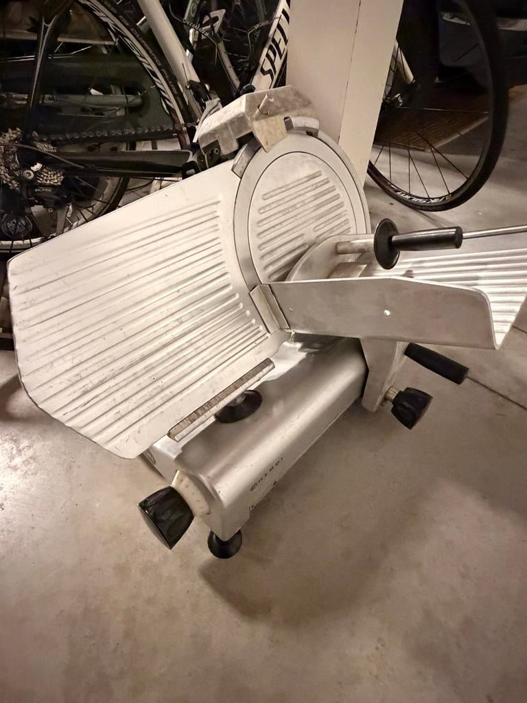 Snijmachine Hendi, Maison & Meubles, Cuisine | Ustensiles de cuisine, Enlèvement, Utilisé