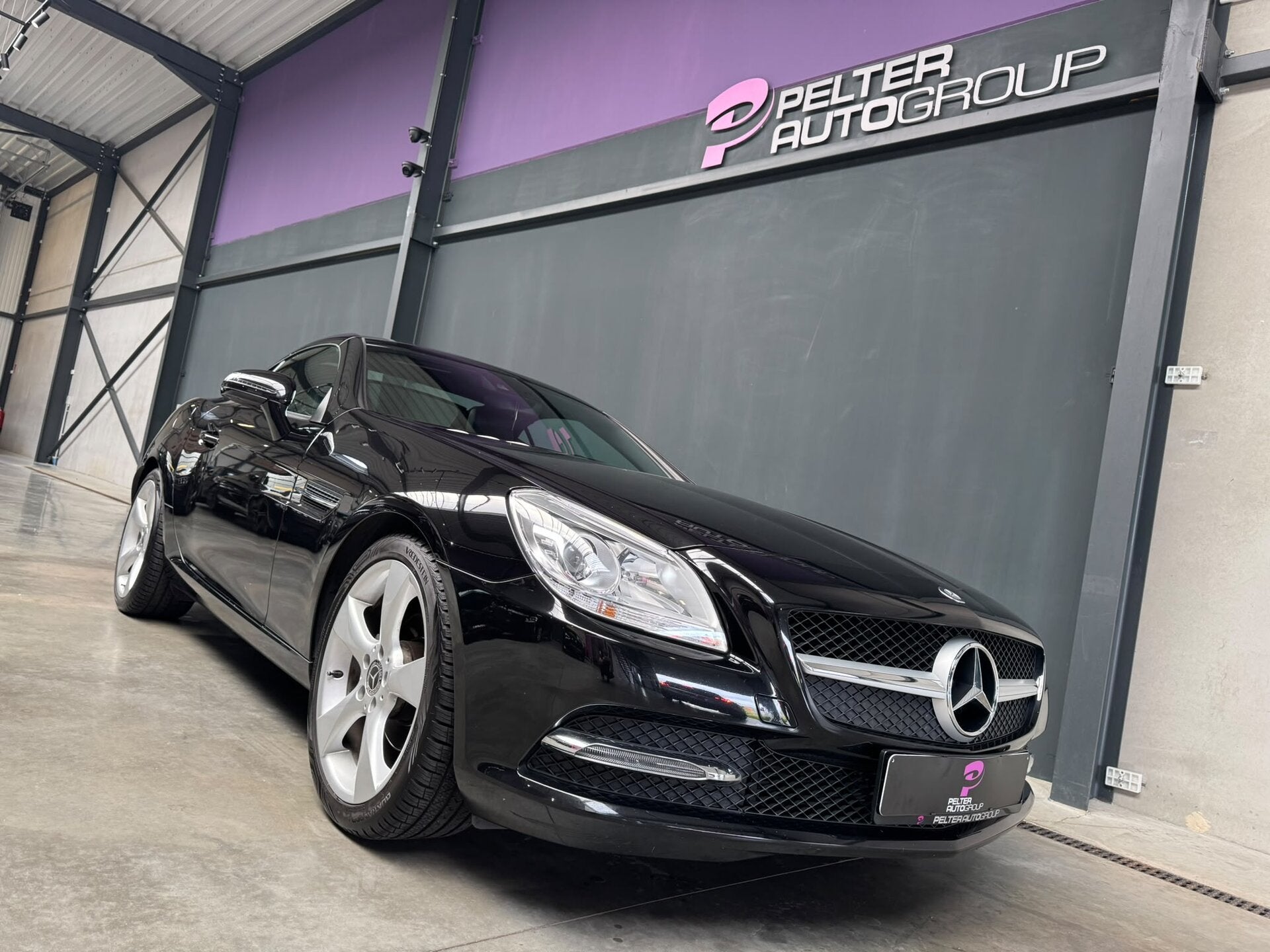 Mercedes-Benz SLK 200 Automaat GPS 184pk Topstaat!, Auto's, Zwart, 4 cilinders, Cabriolet, 0 kg