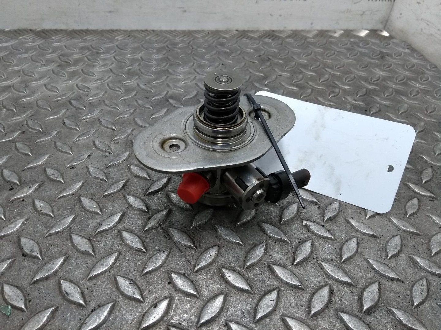 BMW 2 SERIES TOURER BRANDSTOF POMP VOOR DE INJECTOR 2016, Ophalen of Verzenden, Gebruikt, ARN erkend