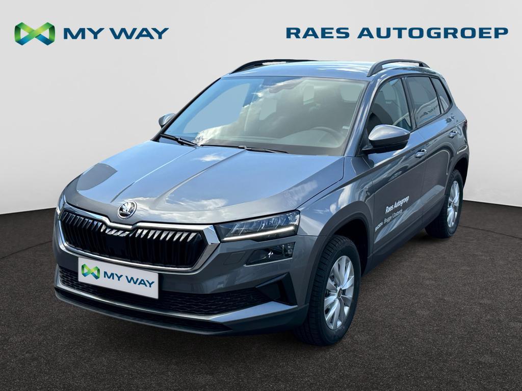Skoda Karoq Karoq 1.0 TSI Family, Auto's, Skoda, Karoq, Handgeschakeld, SUV of Terreinwagen, Zilver of Grijs