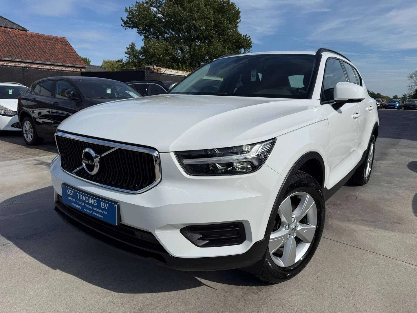 Volvo XC40 1.5 T2 129PK NAVIGATIE FULL LED BLUETOOTH DAB PDC, Auto's, Stof, Gebruikt, Lichtsensor, Wit