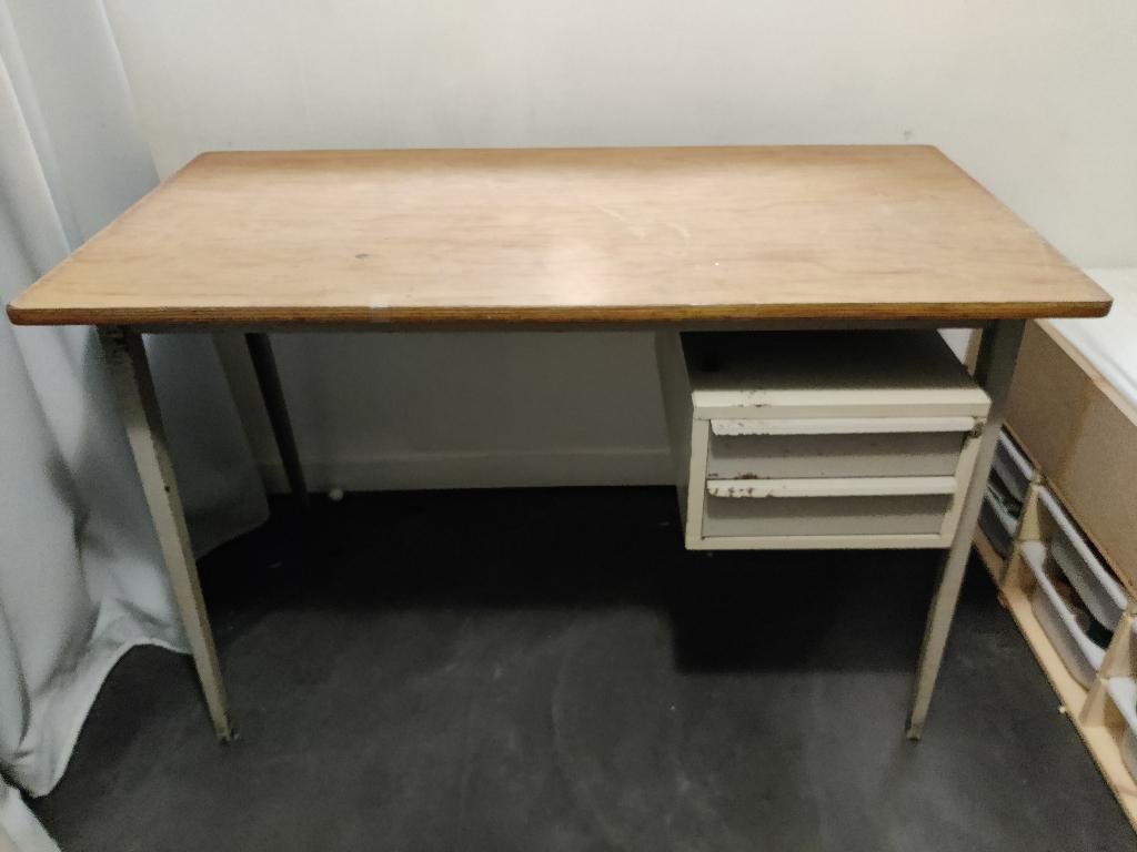 Bureau industriel MARKO - vintage métal et bois, Vintage, Ophalen, Gebruikt, Hout
