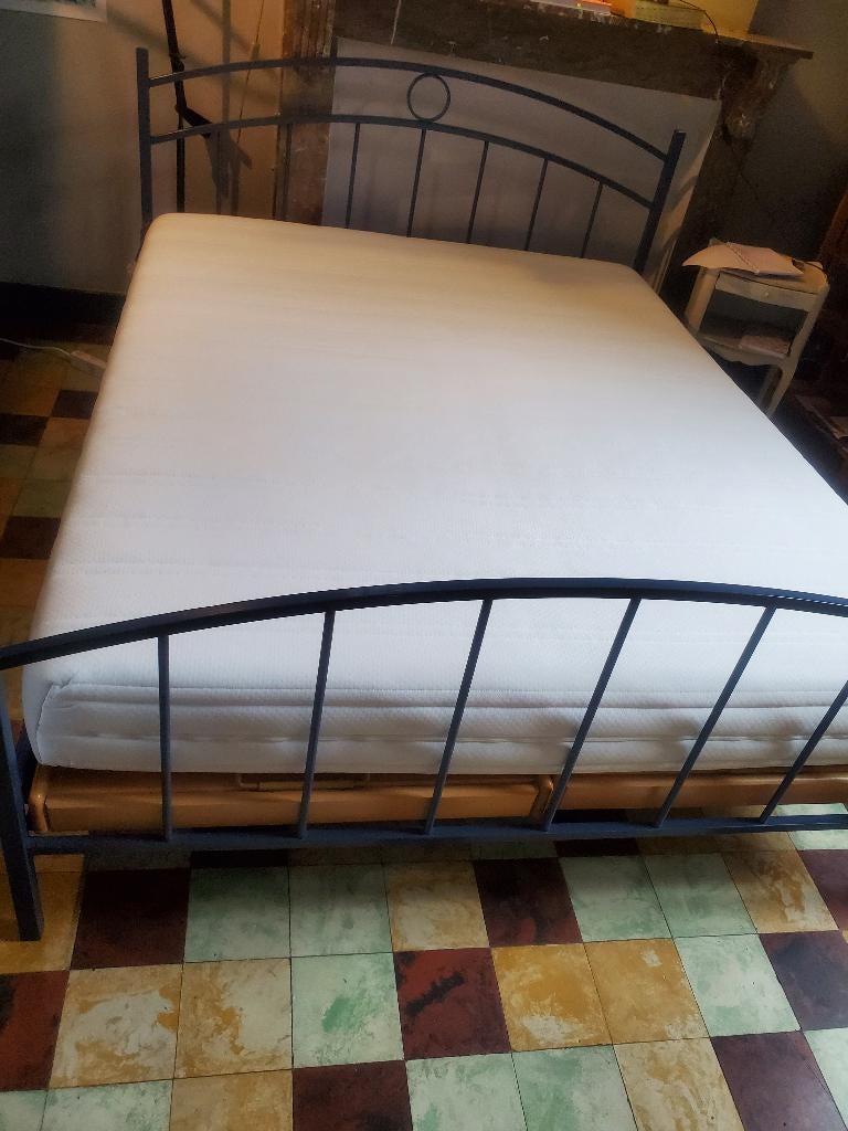 Matelas DIAMOND   quasi neuf, Huis en Inrichting, Slaapkamer | Matrassen en Bedbodems, Ophalen, Tweepersoons, Zo goed als nieuw