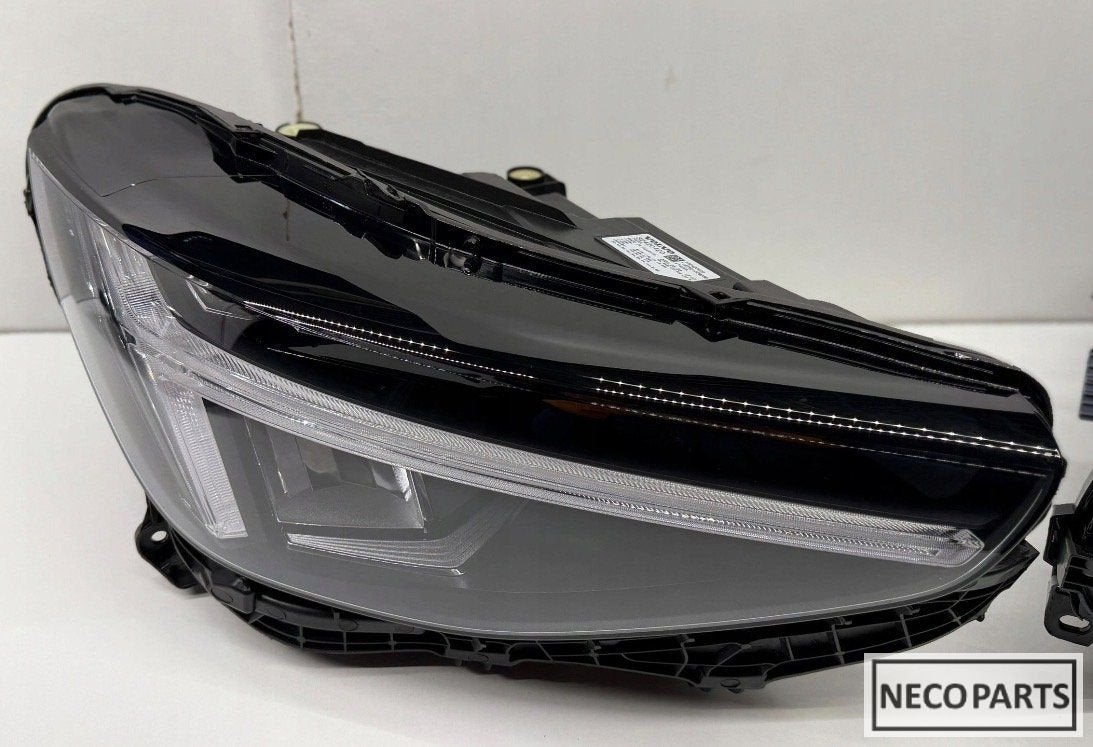 VOLVO XC40 XC 40 FACELIFT FULL LED KOPLAMP 32420420, -, -, -, Enlèvement ou Envoi