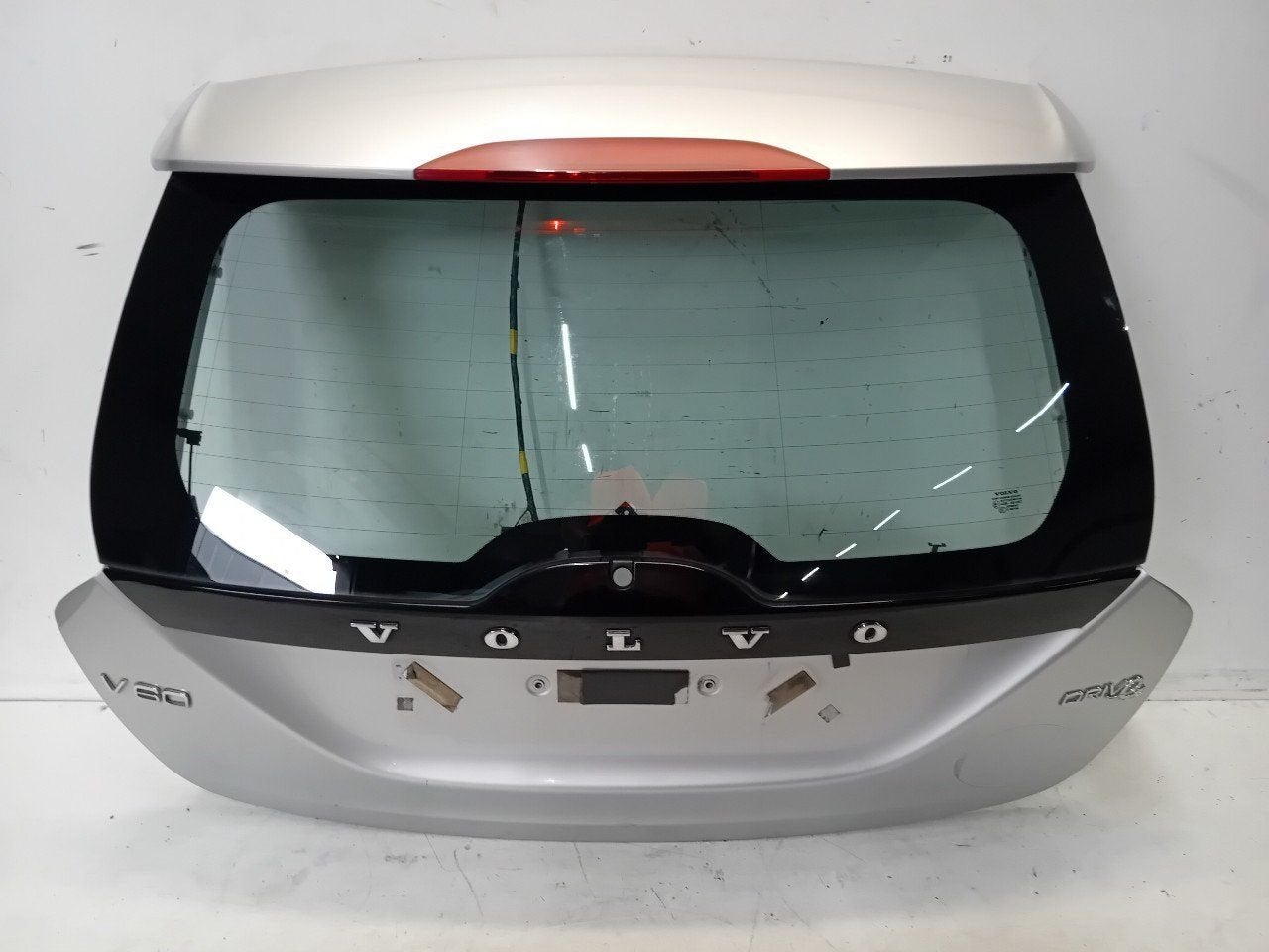 Achterklep Volvo V60, Onderdelen@venauto.nl, Van der Ven Autorecycling B.V., Arrière, Ettenseweg 76, 4706 PB Roosendaal, The Netherlands