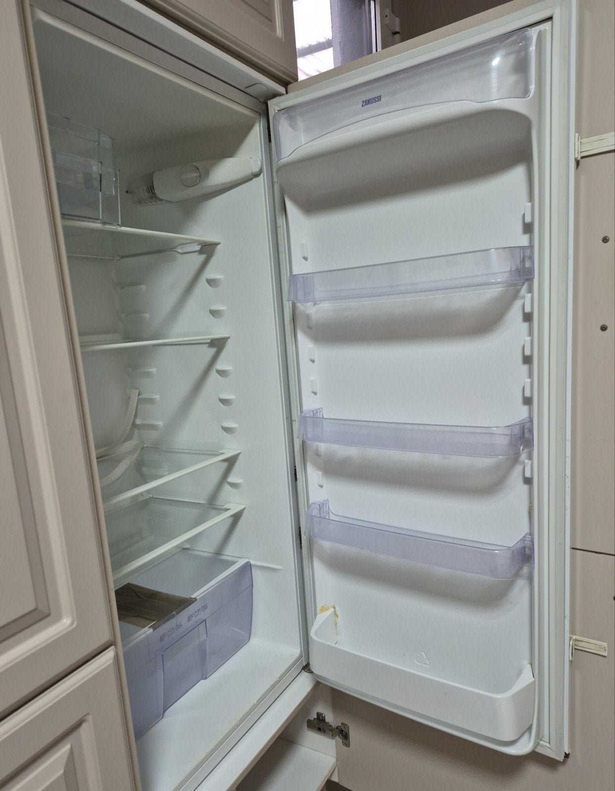 Réfrigérateur blanc Zanussi, 85 à 120 cm, Sans bac à congélation, Enlèvement, Utilisé