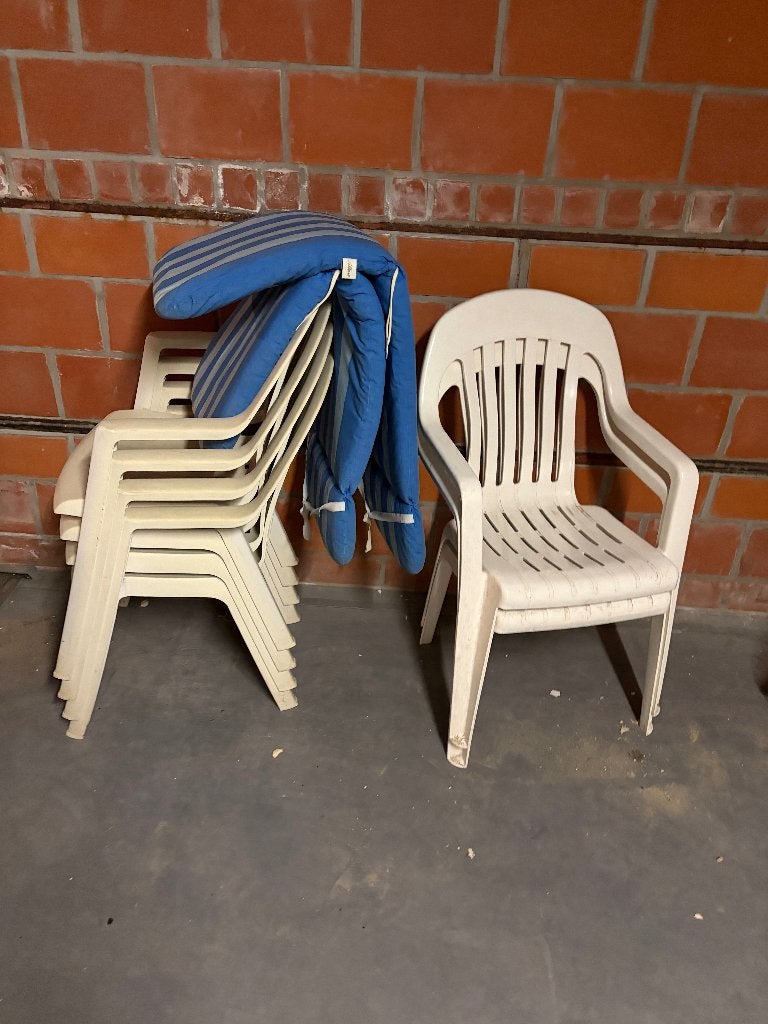 Stoelen, Huis en Inrichting, Stoelen, Ophalen, Gebruikt, Wit, Kunststof