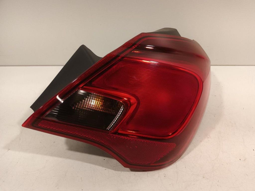 Achterlicht carrosserie rechts Opel Corsa, Onderdelen@venauto.nl, Van der Ven Autorecycling B.V., Ettenseweg 76, 4706 PB Roosendaal, The Netherlands