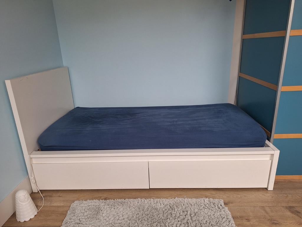 Eenpersoonsbed met schuiven, Enlèvement