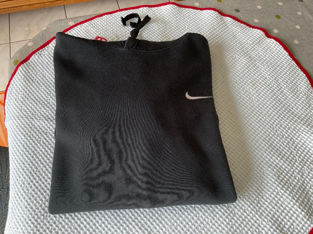 SWEAT-SHIRT HOMME  avec capuche NIKETAILLE M 30€ 25€, Kleding | Heren, T-shirts, Ophalen, Maat 48/50 (M), Zwart, Nike