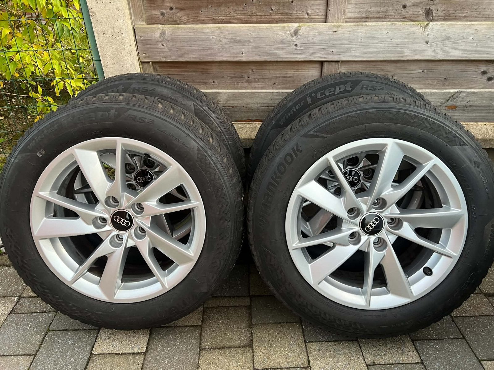 AUDI A4 B8 B9 HANKOOK WINTERSET | DOT 3225, Ophalen, Gebruikt, 16 inch, Banden en Velgen