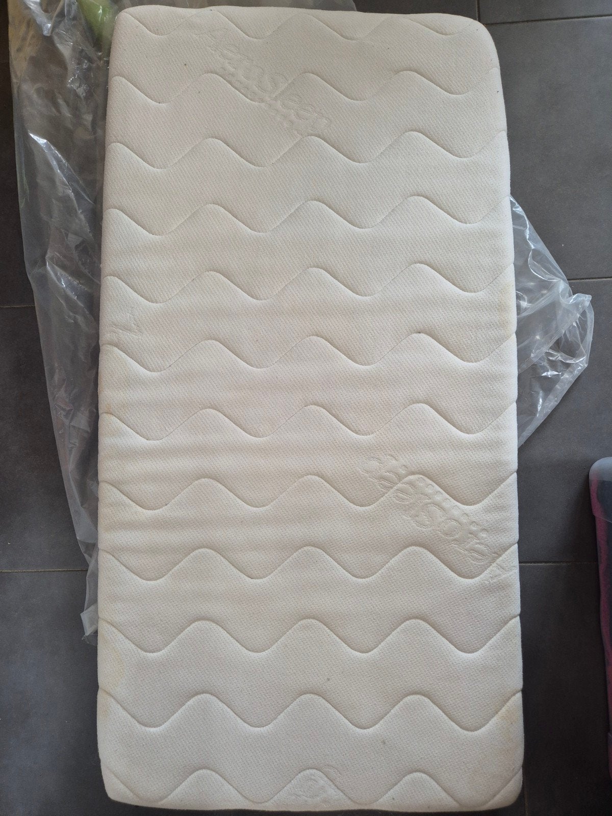 Aerosleep matras 120x60 cm, Huis en Inrichting, Ophalen, Matras