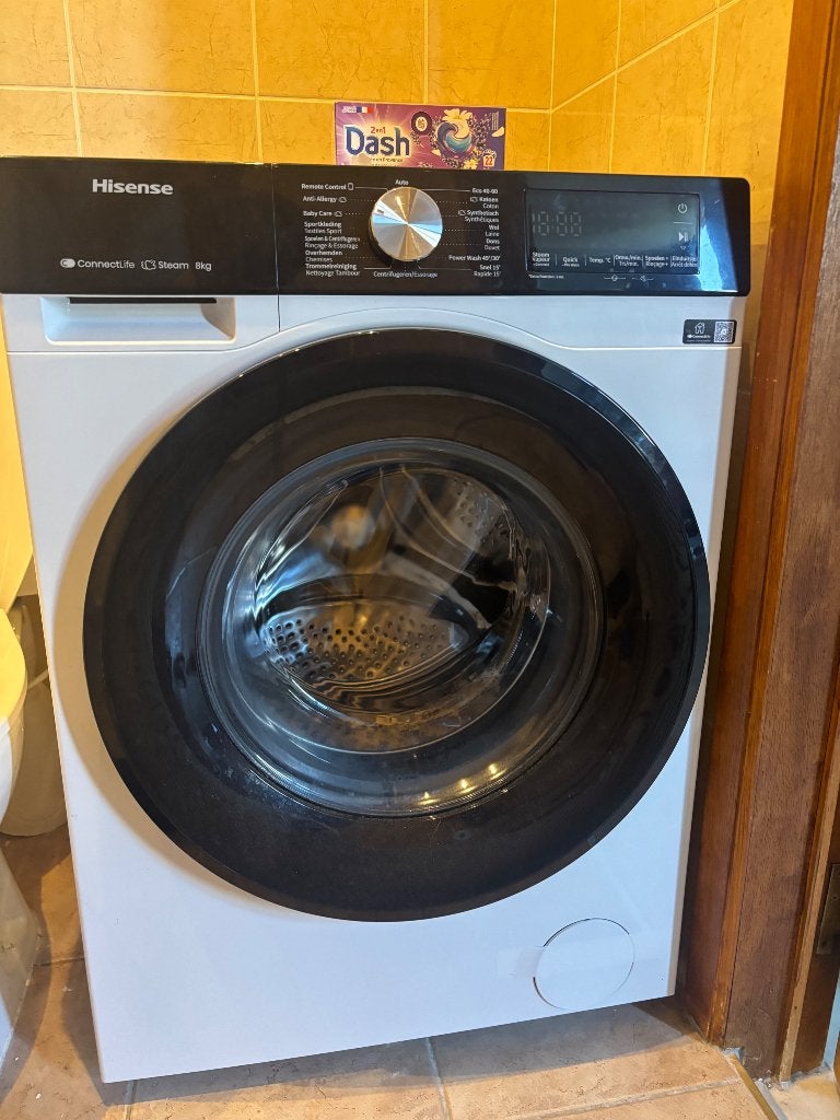 HISENSE - Front-loading washing machine, 6 à 8 kg, Classe énergétique A ou plus économe, Comme neuf, Chargeur frontal