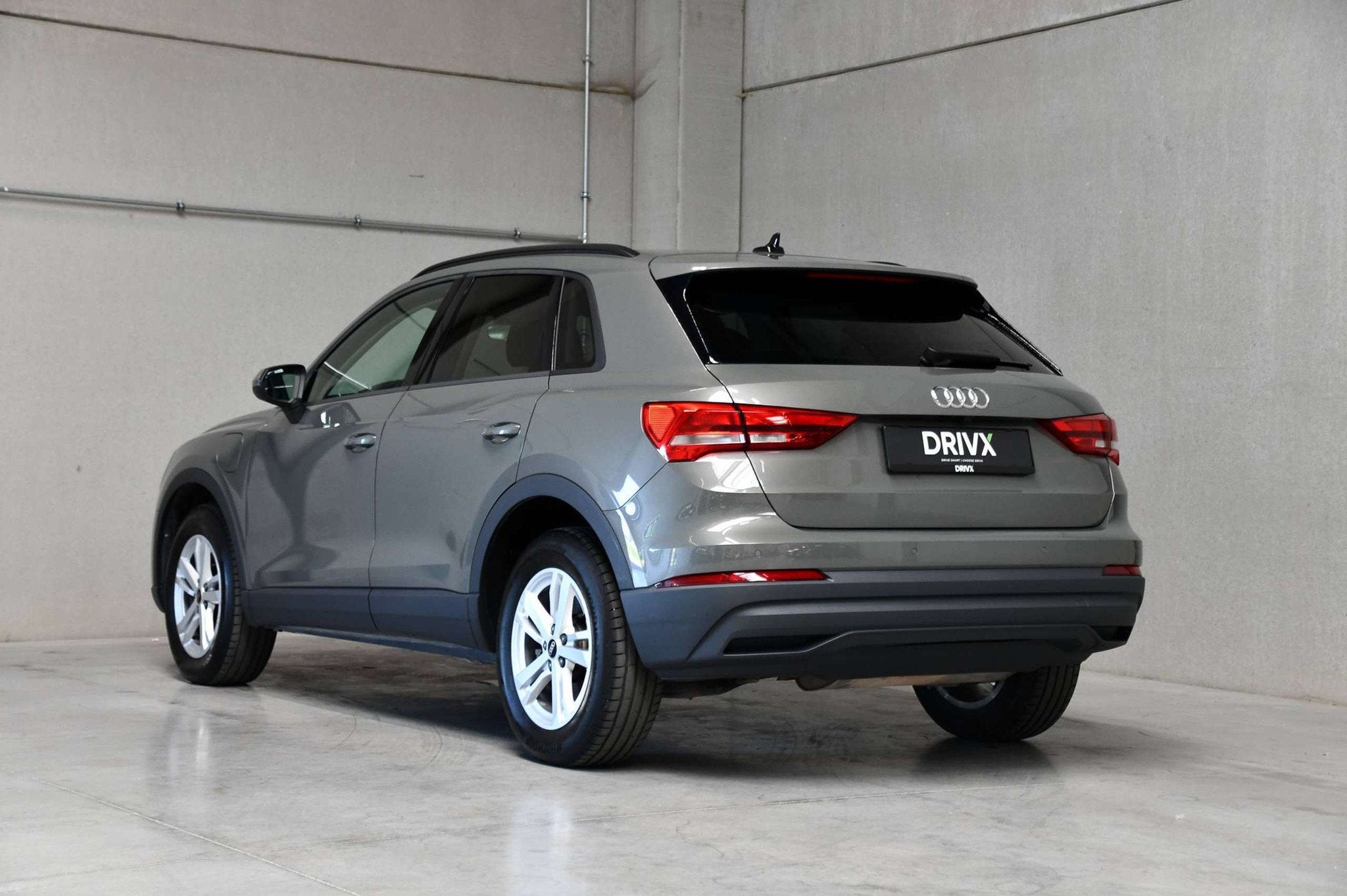 Audi Q3 Q3 Plug in Hybride l Adaptive Cruise Control l Camer, Auto's, Audi, Adaptive Cruise Control, Gebruikt, Leder, 5 zetels