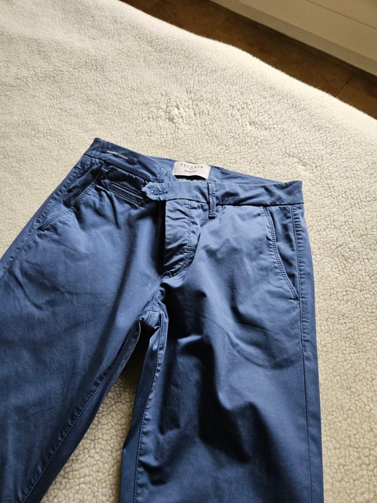 Teleria pantalone Italiano, maat 31, als nieuw, Kleding | Heren, Broeken en Pantalons, Ophalen of Verzenden