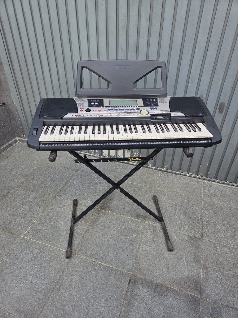 Keybord Yamaha PSR-550, Muziek en Instrumenten, Ophalen, 61 toetsen, Met standaard, Yamaha