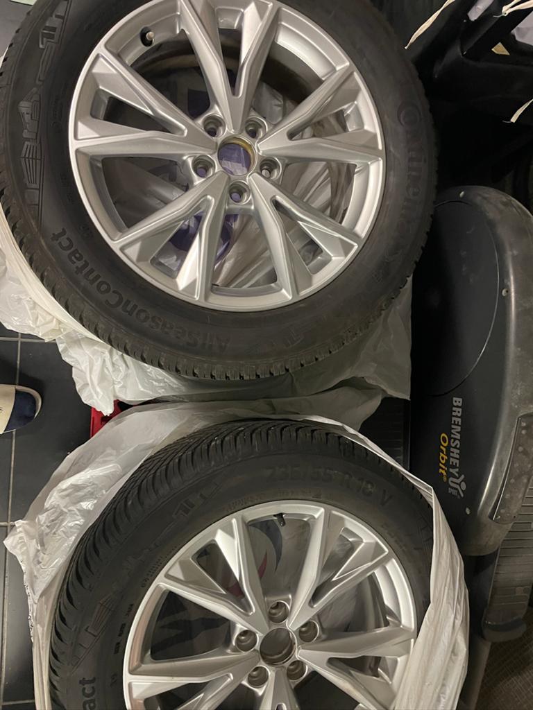Set van 4 velgen met 4 seizoensbanden  te koop, Auto-onderdelen, Banden en Velgen, Ophalen, 18 inch, Gebruikt, Banden en Velgen