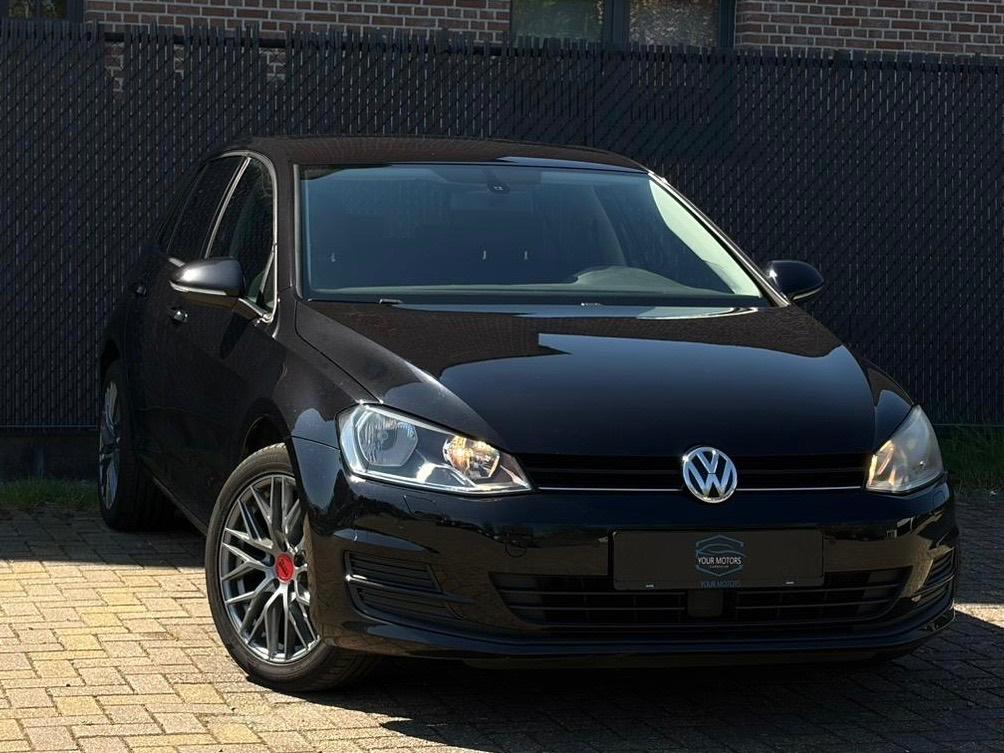 VW GOLF 7 BENZINE 2013 168DKM GEKEURD&GARANTIE, Auto's, Voorwielaandrijving, Stof, Zwart, 5 deurs