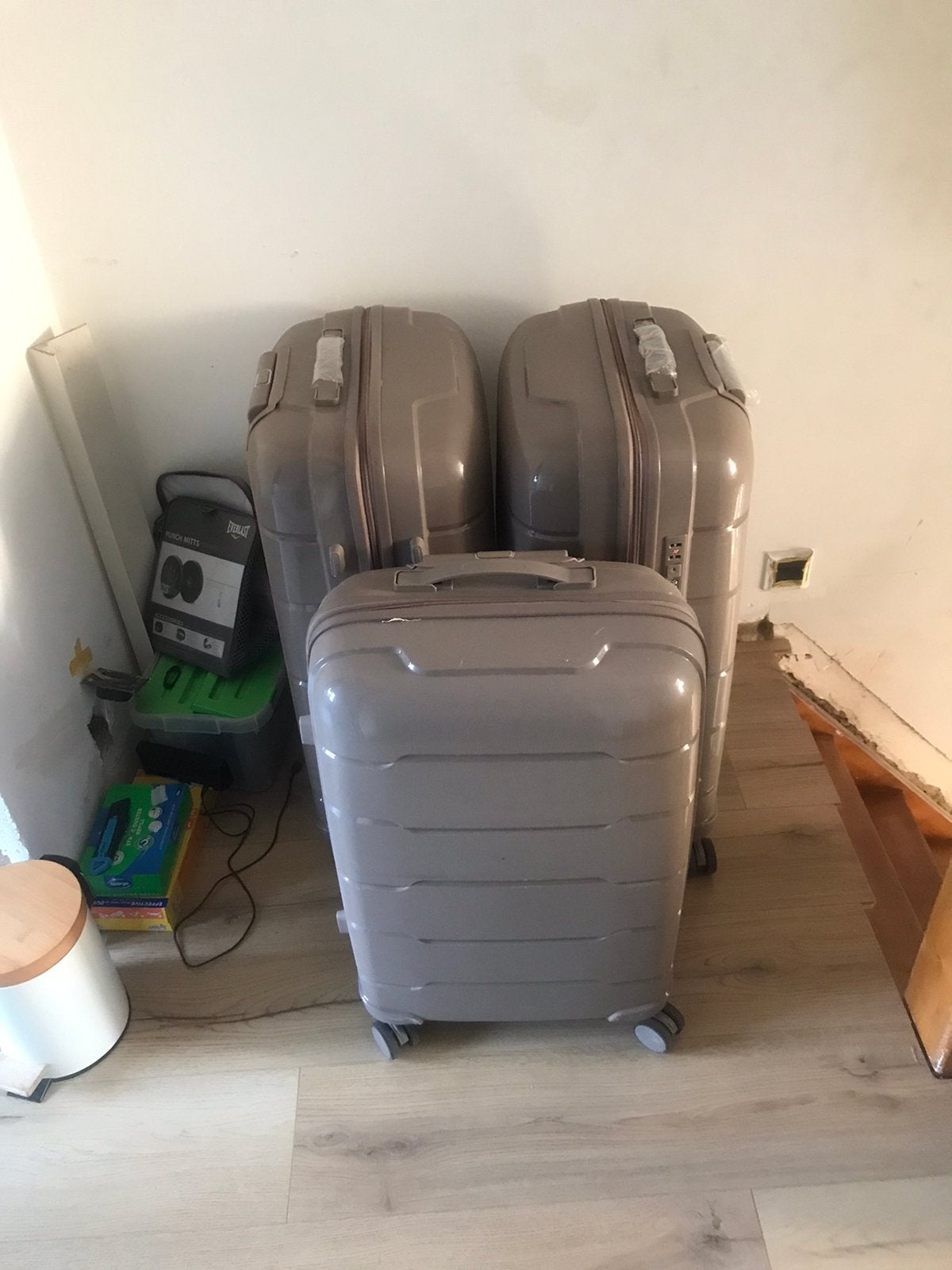 3 koffers, Ophalen of Verzenden, Zo goed als nieuw, Wieltjes