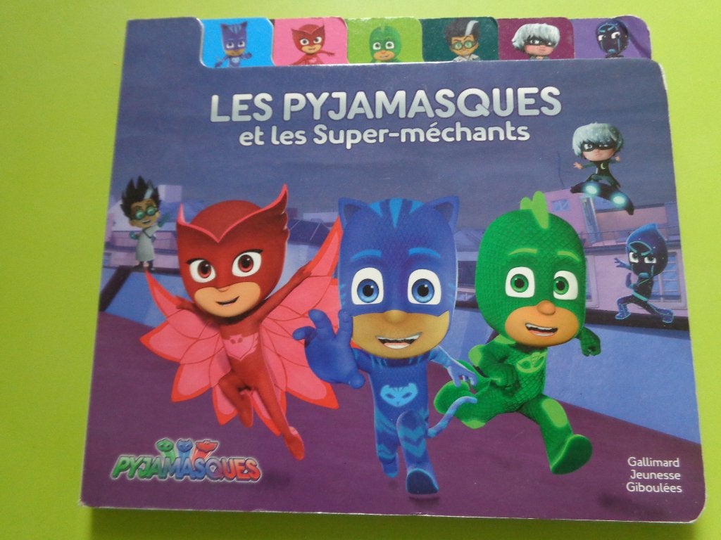Livre "Les Pyjamasques et  les Super méchants" - cartonné, Enlèvement ou Envoi, Walt Disney, Utilisé, 3 à 4 ans