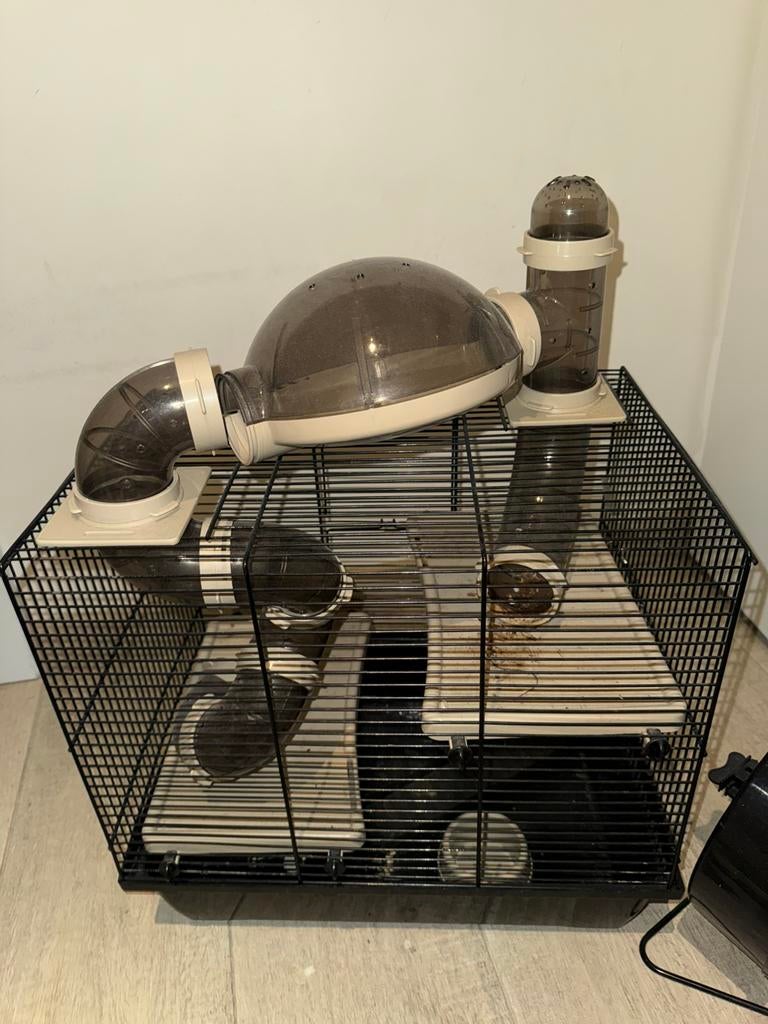 Diverse hamsterbenodigdheden: kooi, speeltjes, drinkflessen, Dieren en Toebehoren, Ophalen, Gebruikt, Kooi, Hamster