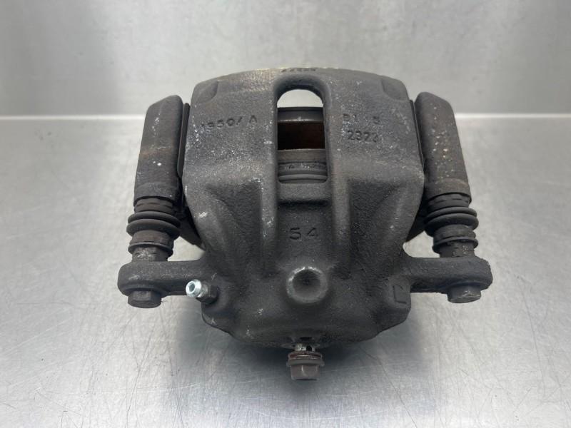 REMKLAUW LINKS VOOR ABS Nissan Note (E12) (01-2012/12-2016), Gebruikt, Nissan