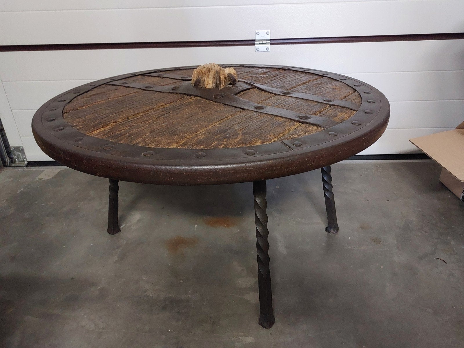 Table de salon rustique, Enlèvement, Utilisé, Autres essences de bois, 5 – 50