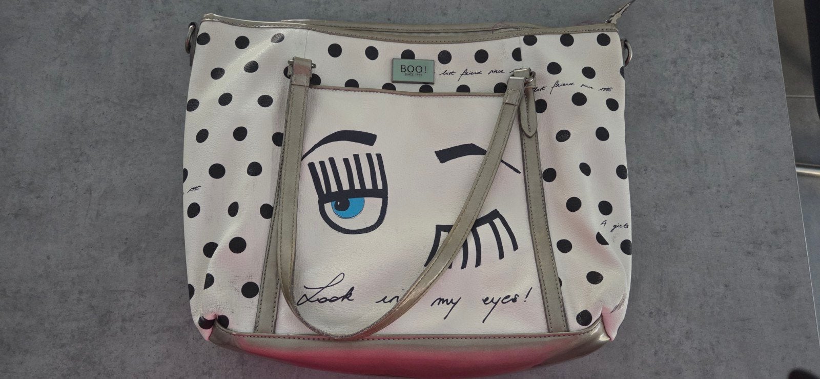 Witte met zwarte bollen handtas BOO!, Handtassen en Accessoires, Tassen | Damestassen, Ophalen, Gebruikt, Wit, Handtas