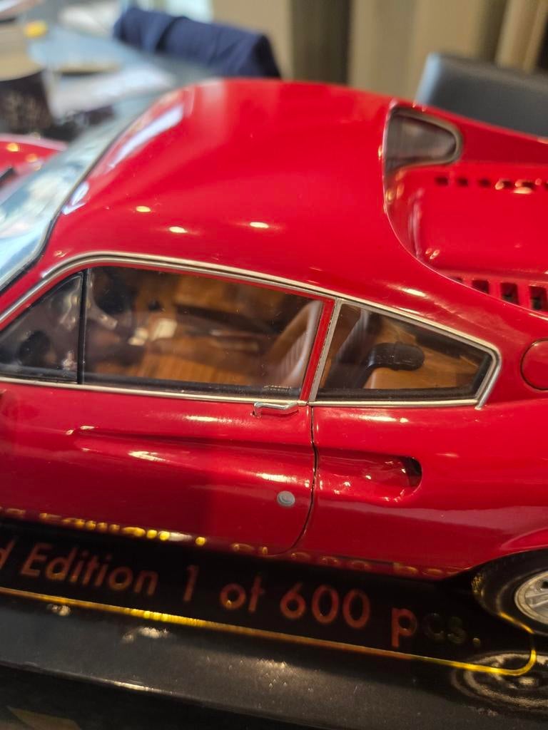 Ferrari Dino 246 GT. Schaal 1/12., Enlèvement