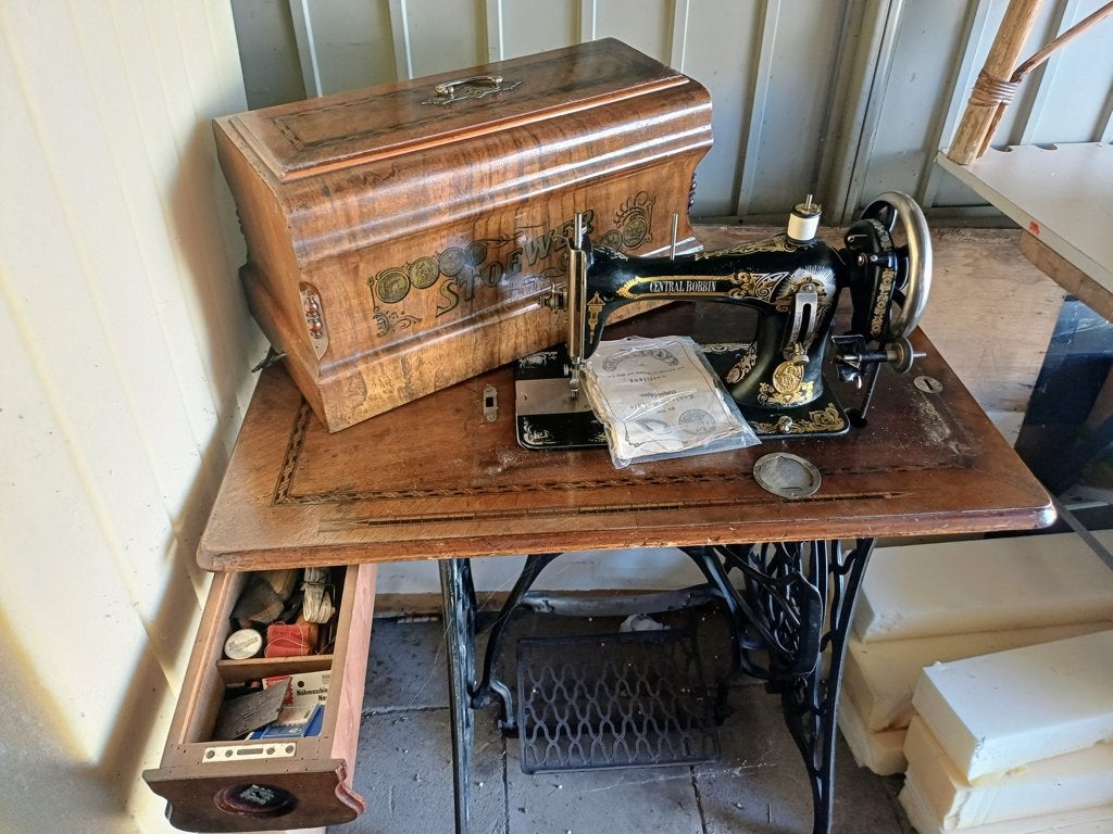 antieke naaimachine  Stöwer, Antiek en Kunst, Antiek | Naaimachines, Ophalen