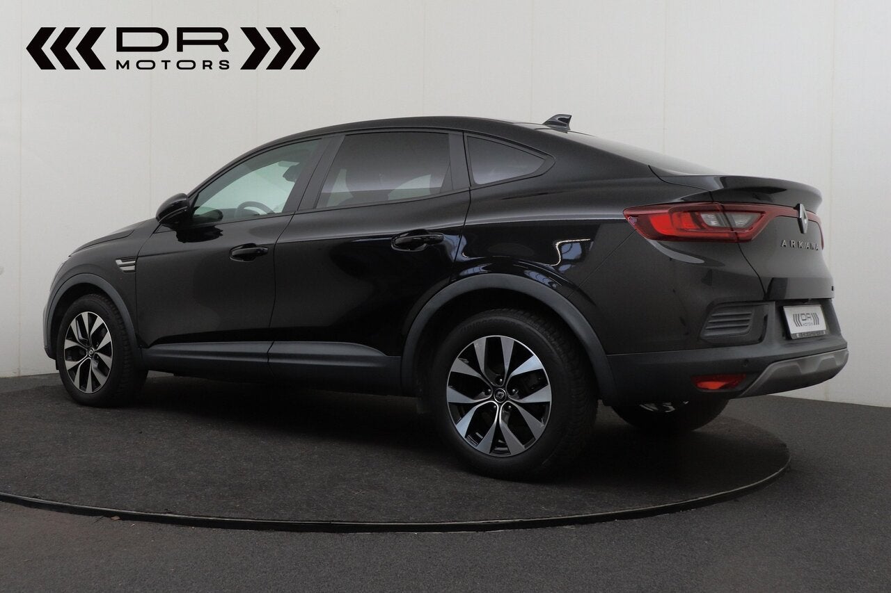 Renault Arkana 1.6 E TECH - NAVI - CAMERA - TOPSTAAT, Auto's, Renault, 0 kg, Zwart, Bedrijf, 5 zetels